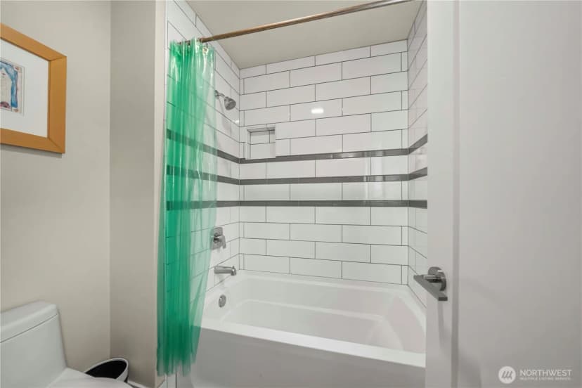 Property photo for 10351 Se 8th Street, Bellevue photo 31