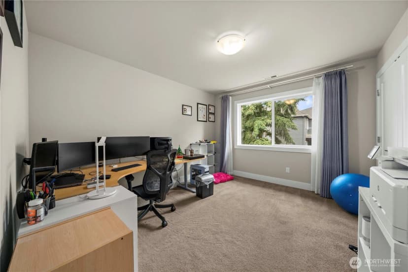 Property photo for 10351 Se 8th Street, Bellevue photo 29