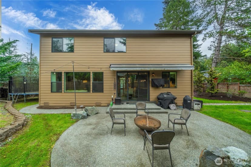 Property photo for 10351 Se 8th Street, Bellevue photo 15