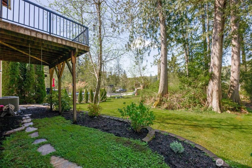 Property photo for 1414 Lake Roesiger Drive, Snohomish photo 30