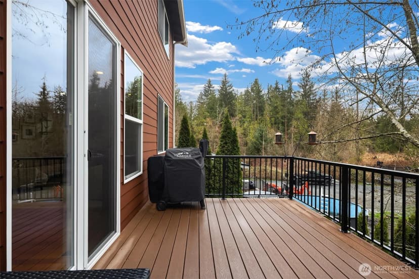 Property photo for 1414 Lake Roesiger Drive, Snohomish photo 16