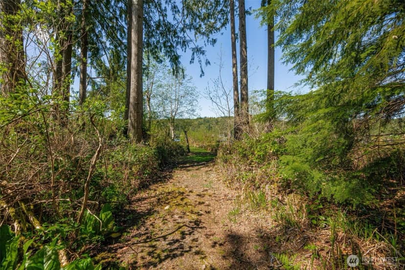Property photo for 1414 Lake Roesiger Drive, Snohomish photo 40