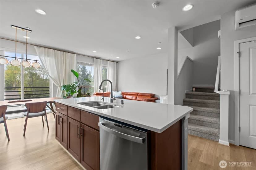 Property photo for 8226 S 132nd Street, Seattle photo 6