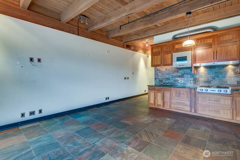 Property photo for 97 S Jackson Street #508, Seattle photo 13