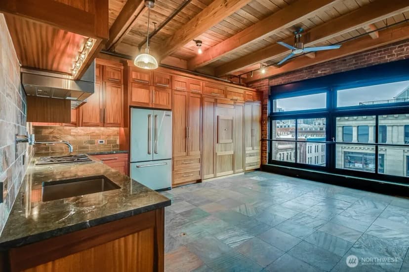 Property photo for 97 S Jackson Street #508, Seattle photo 2