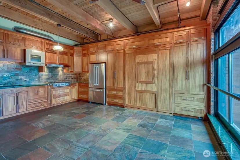 Property photo for 97 S Jackson Street #508, Seattle photo 6