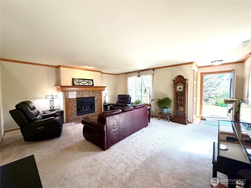 Property photo for 8611 79th Street Ne, Marysville photo 7