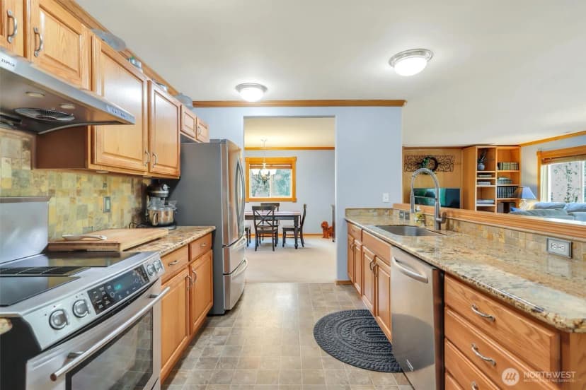 Property photo for 8611 79th Street Ne, Marysville photo 13