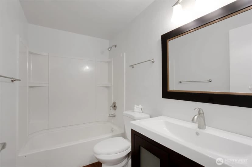 Property photo for 7425 Ruby Drive Sw #c6, Lakewood photo 15