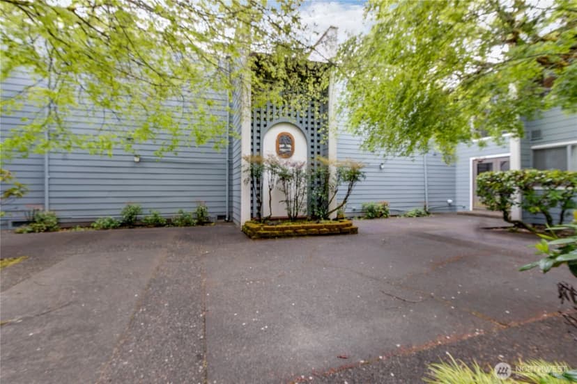 Property photo for 7425 Ruby Drive Sw #c6, Lakewood photo 2