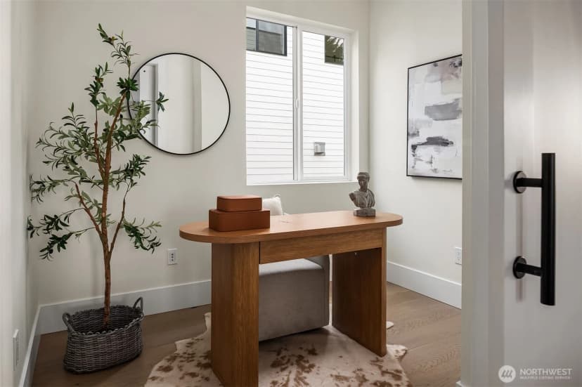 Property photo for 138 8th Ct, Kirkland photo 14