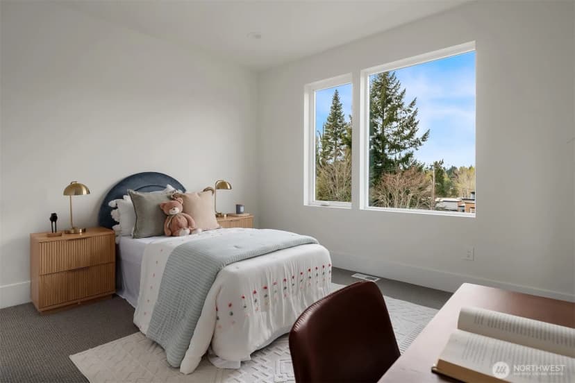 Property photo for 138 8th Ct, Kirkland photo 25