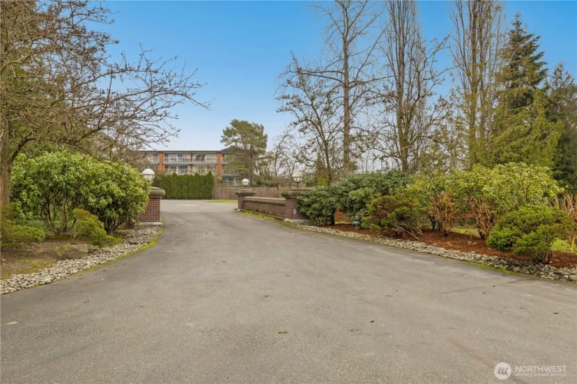 Property photo for 2540 39th Avenue E #5, Seattle photo 5