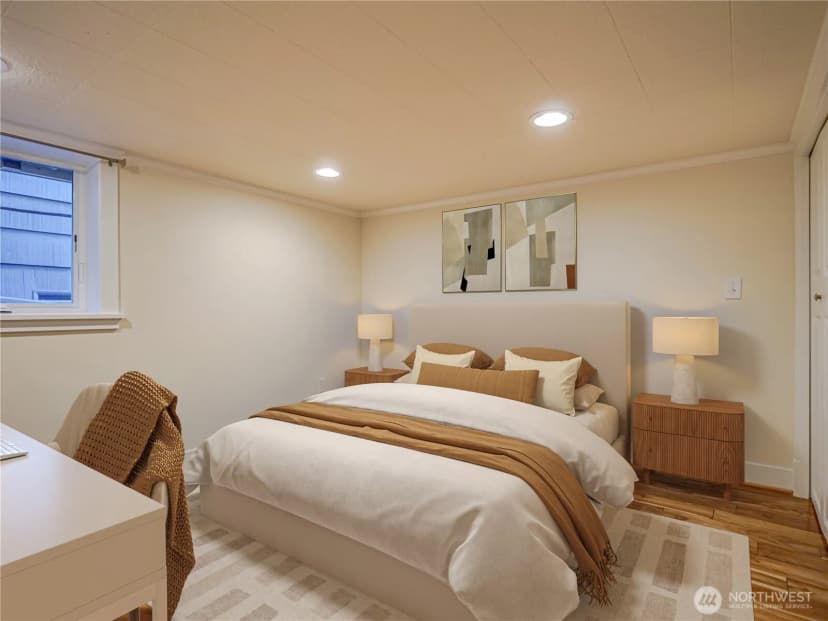Property photo for 4026 Burke Avenue N, Seattle photo 29