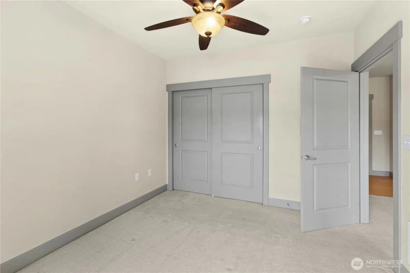 Property photo for 1880 25th Avenue Ne #413, Issaquah photo 16