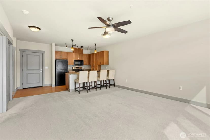 Property photo for 1880 25th Avenue Ne #413, Issaquah photo 9