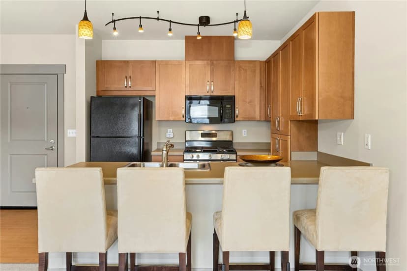 Property photo for 1880 25th Avenue Ne #413, Issaquah photo 10