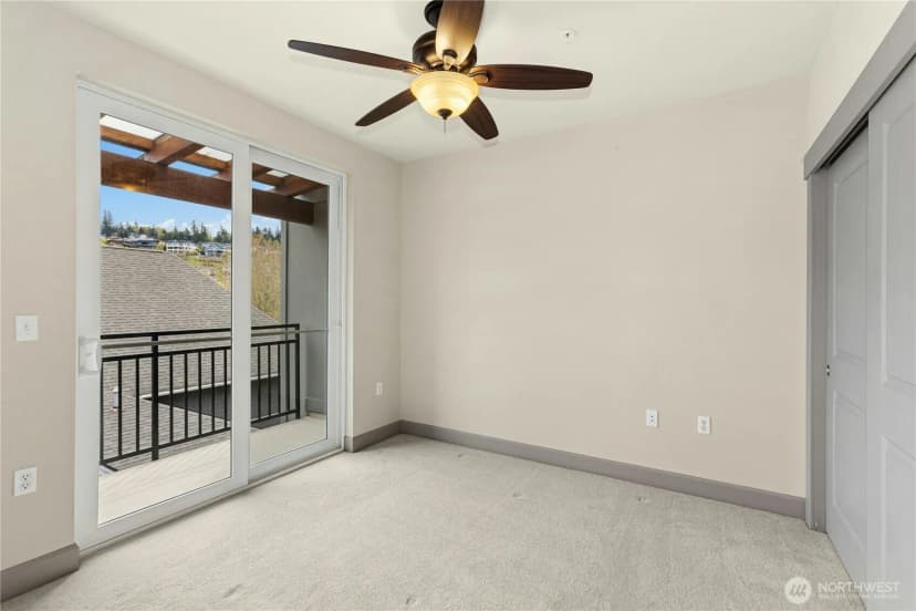 Property photo for 1880 25th Avenue Ne #413, Issaquah photo 14