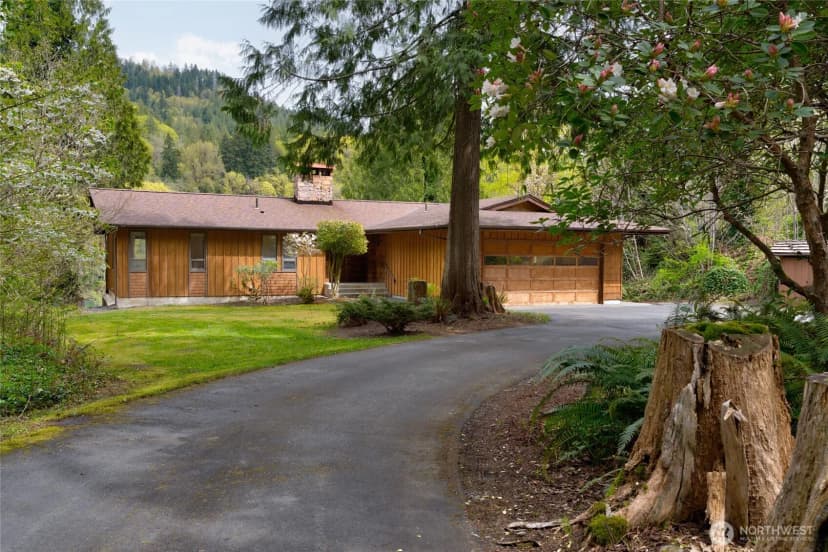 Property photo for 7337 Skagit View Drive, Concrete photo 9