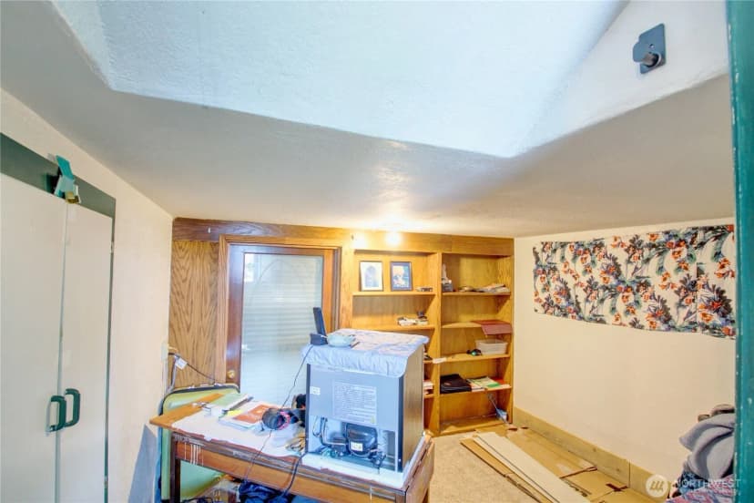 Property photo for 1408 S 12th Street, Mount Vernon photo 23
