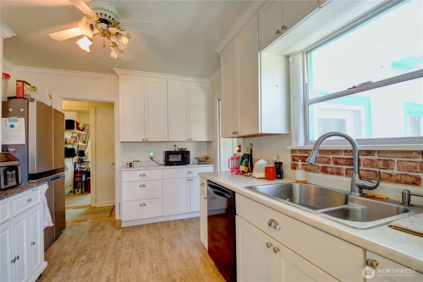 Property photo for 1408 S 12th Street, Mount Vernon photo 13