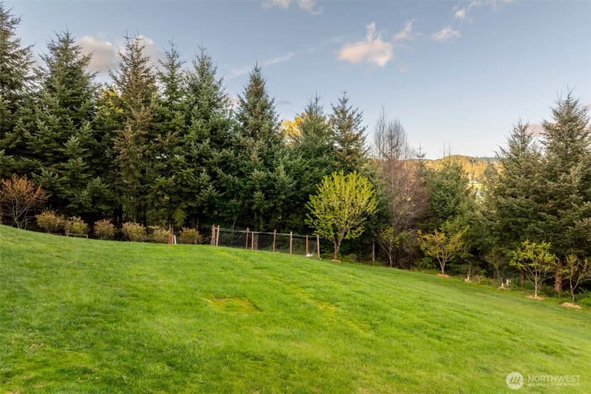 Property photo for 200 Pineridge Drive, Woodland photo 34