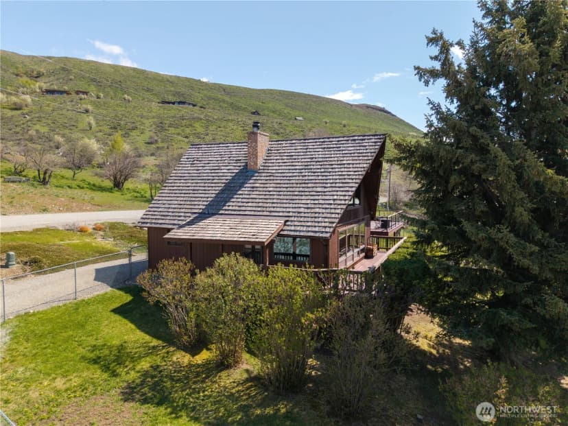 Property photo for 417 Perry Street, Winthrop photo 26