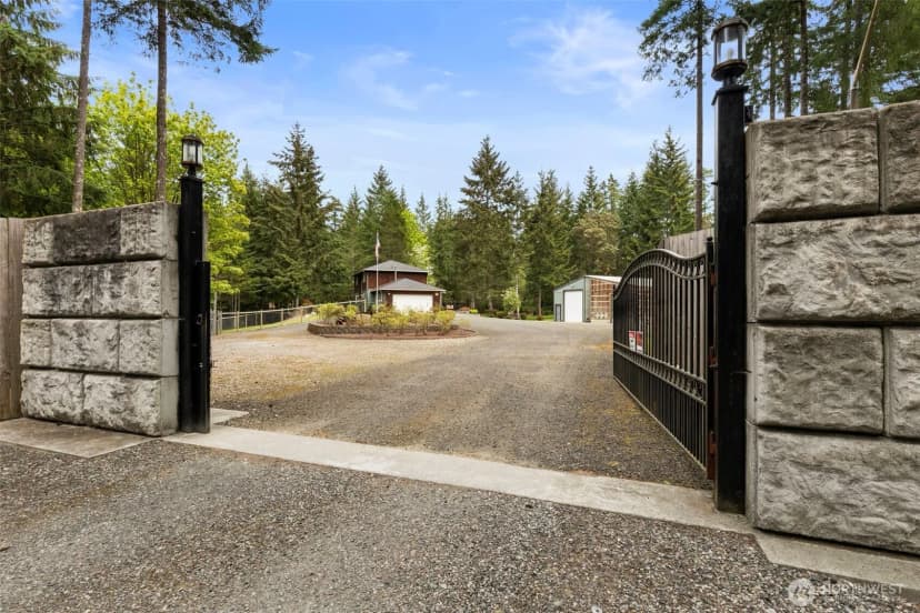 Property photo for 15219 Wright Bliss Road Nw, Gig Harbor photo 4