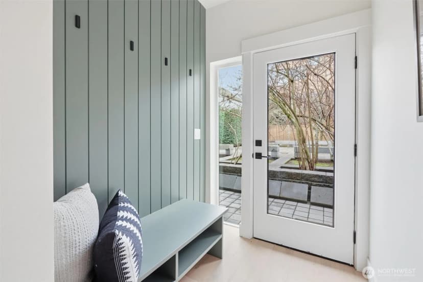 Property photo for 2018 Fairview Avenue E #d, Seattle photo 3