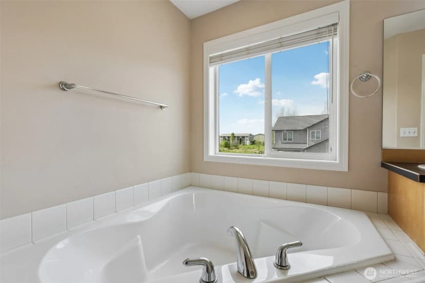 Property photo for 802 Nw 17th Avenue, Battle Ground photo 28