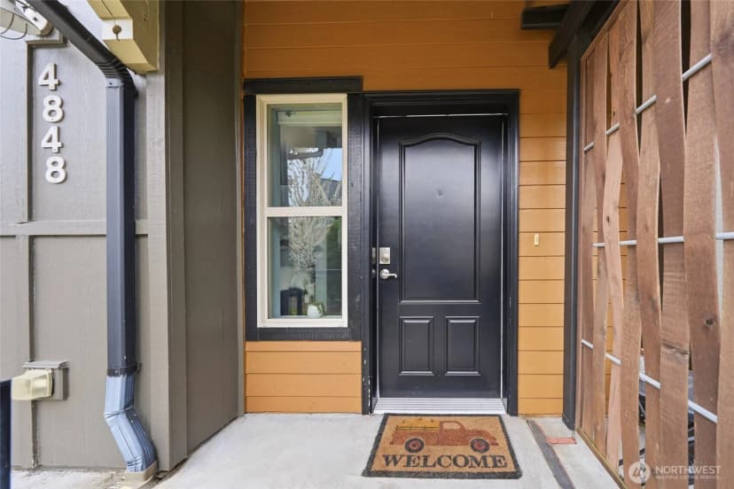 Property photo for 4848 Ellis Way, Mukilteo photo 9