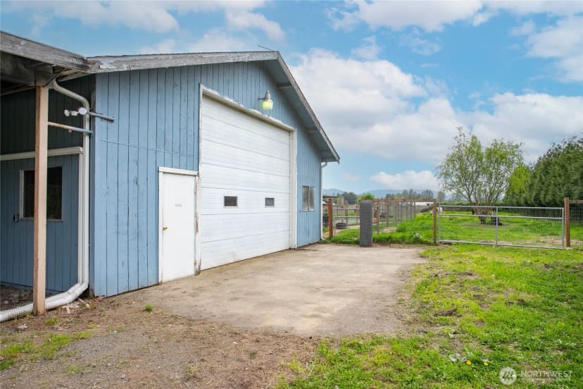 Property photo for 3257 E Badger Road, Everson photo 23