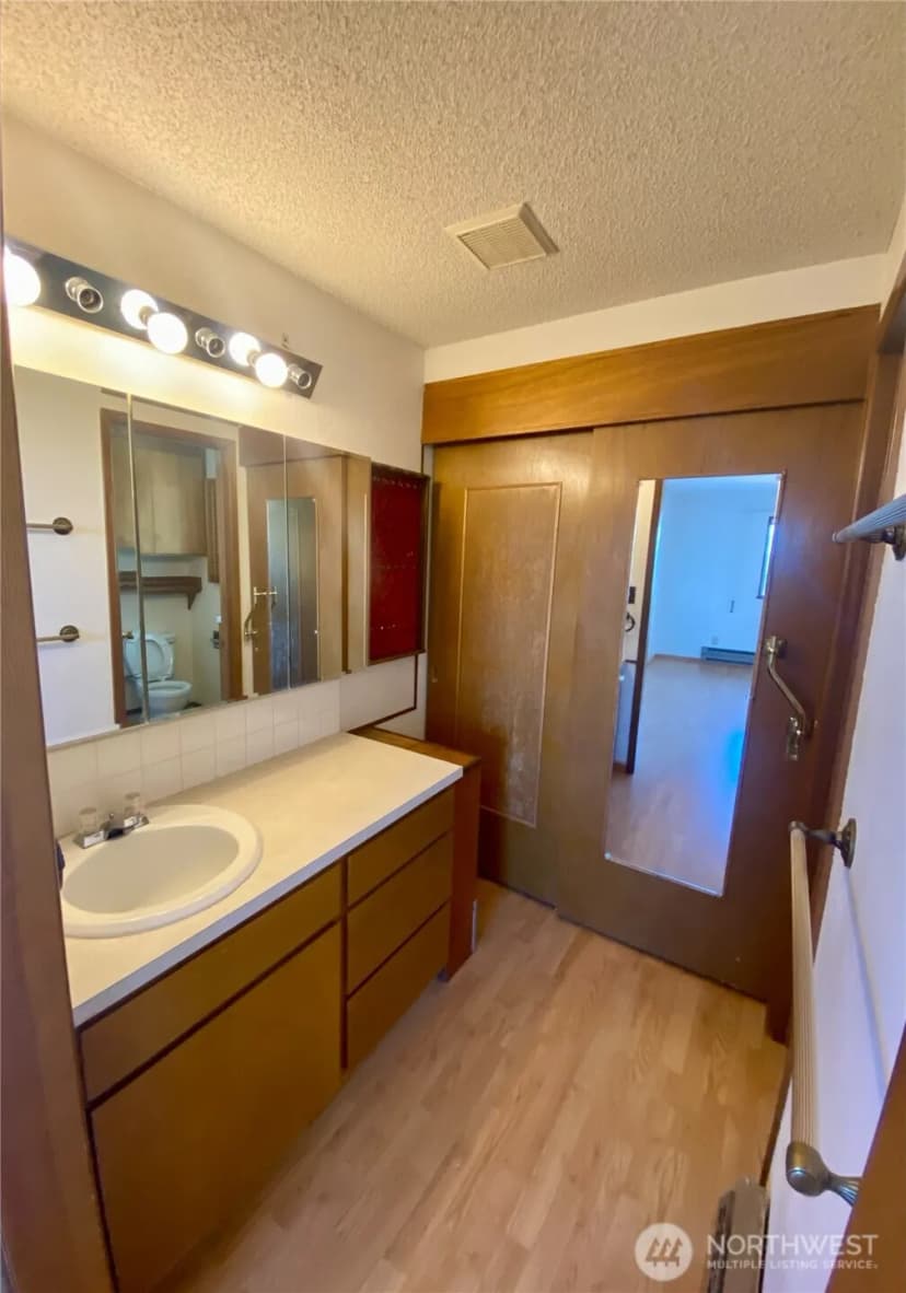 Property photo for 3700 Harbel Drive Ne, Bremerton photo 25