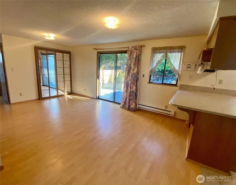 Property photo for 3700 Harbel Drive Ne, Bremerton photo 9