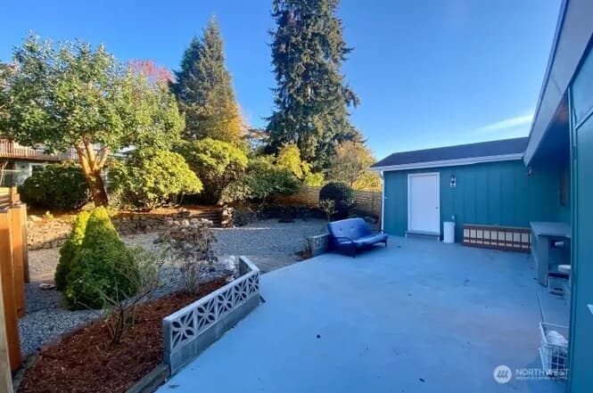 Property photo for 3700 Harbel Drive Ne, Bremerton photo 31