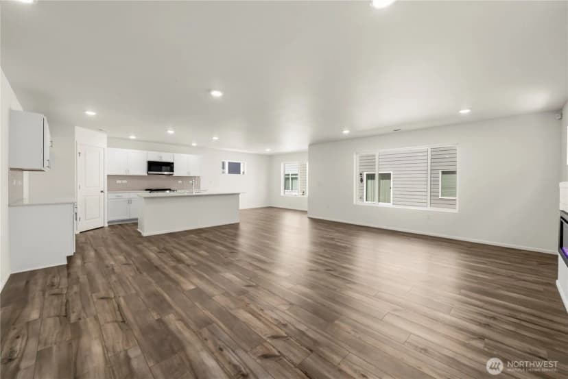 Property photo for 32317 Bryant Road, Sultan photo 5