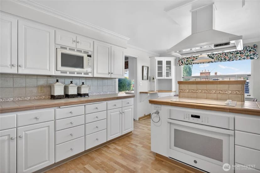 Property photo for 901 Rucker Avenue, Everett photo 11