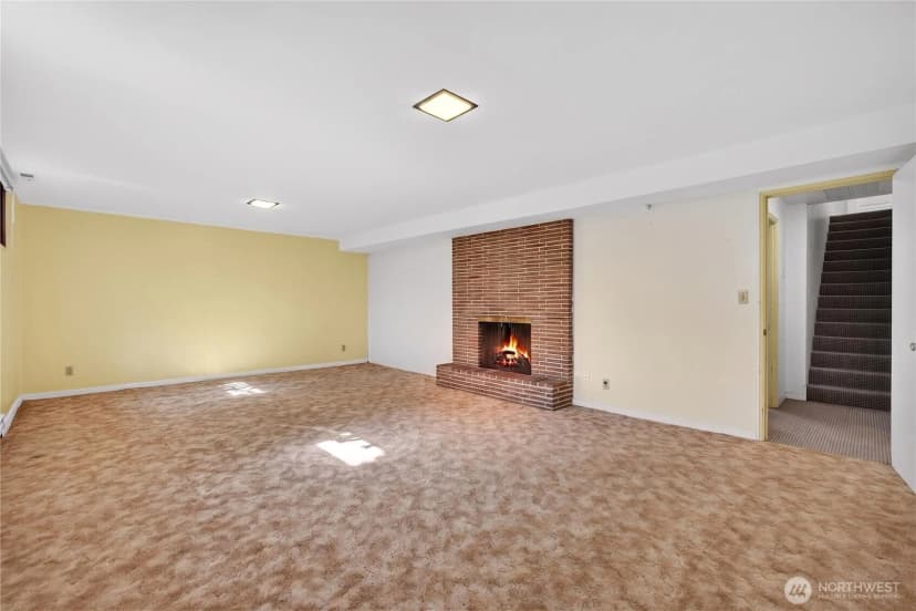 Property photo for 901 Rucker Avenue, Everett photo 28