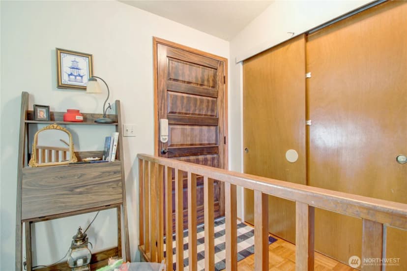 Property photo for 73 Nw Roeder Drive, Oak Harbor photo 13