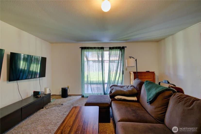 Property photo for 73 Nw Roeder Drive, Oak Harbor photo 19