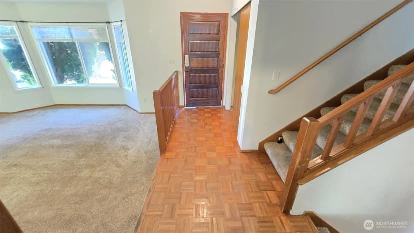 Property photo for 73 Nw Roeder Drive, Oak Harbor photo 12