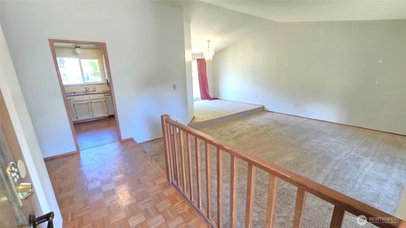 Property photo for 73 Nw Roeder Drive, Oak Harbor photo 7