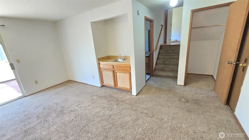 Property photo for 73 Nw Roeder Drive, Oak Harbor photo 21