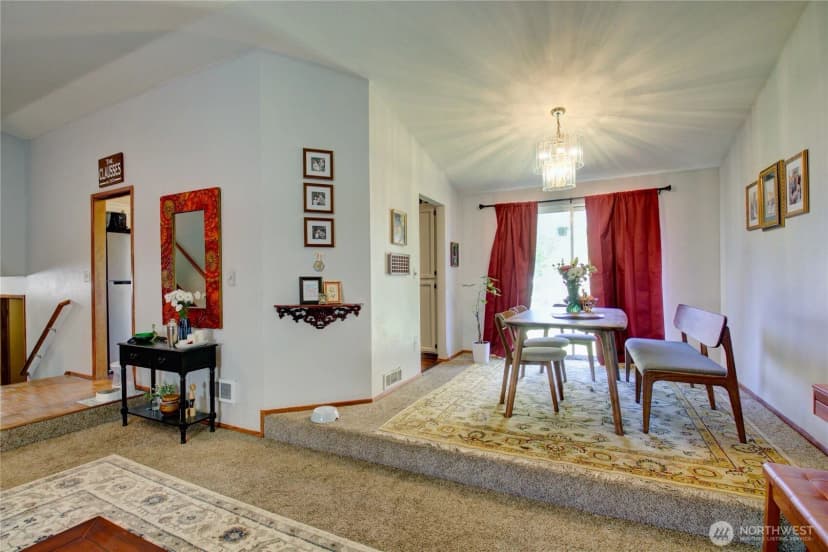 Property photo for 73 Nw Roeder Drive, Oak Harbor photo 10