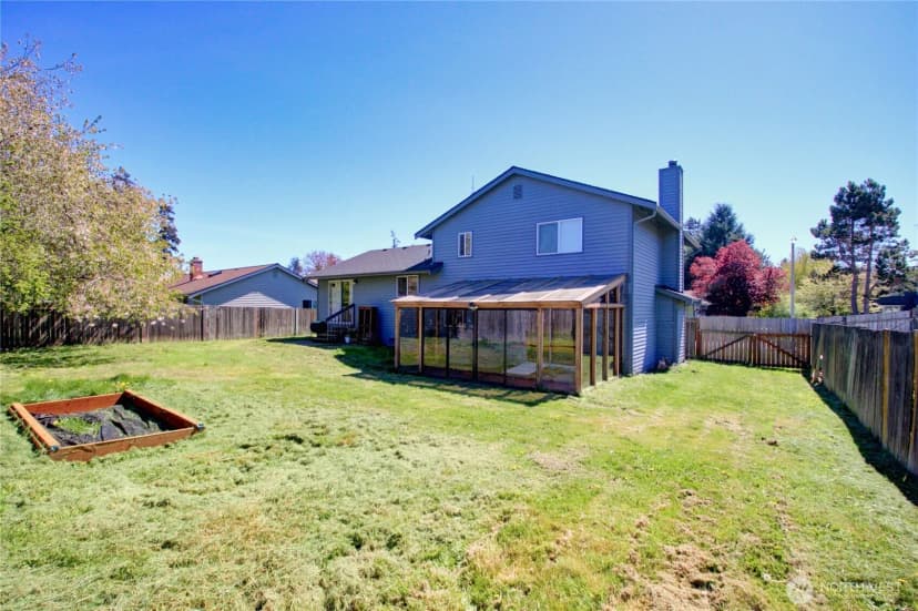 Property photo for 73 Nw Roeder Drive, Oak Harbor photo 3