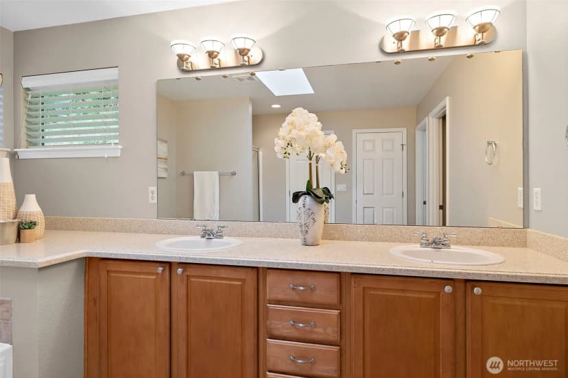 Property photo for 24931 234th Place Se, Maple Valley photo 27