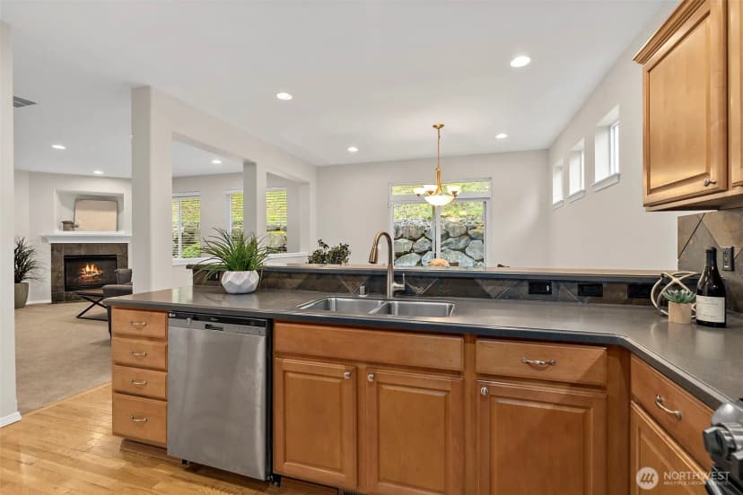 Property photo for 24931 234th Place Se, Maple Valley photo 14