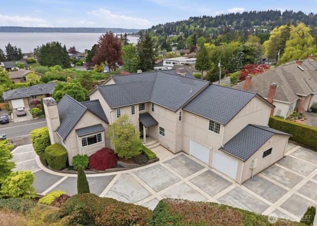 Property photo for 18124 Riviera Place Sw, Normandy Park