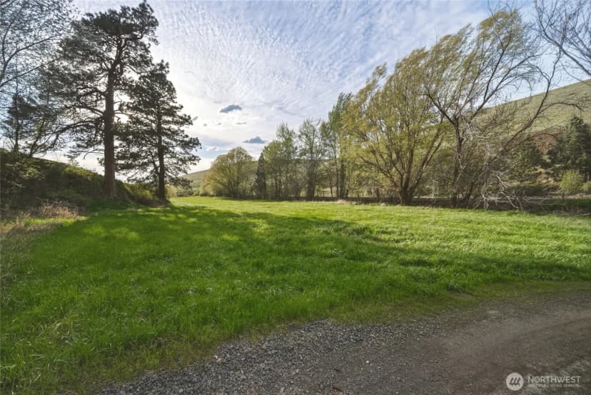 Property photo for 938 Patit Road, Dayton photo 23