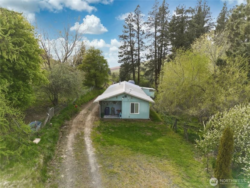 Property photo for 938 Patit Road, Dayton photo 3